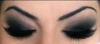 1-how-to-apply-smokey-eyes-makeup-step-by-step